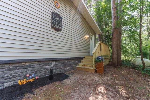 N1391 MCALLISTER ROAD, Waupaca, WI 54981