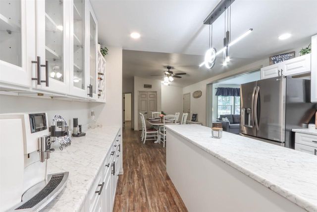 N1391 MCALLISTER ROAD, Waupaca, WI 54981