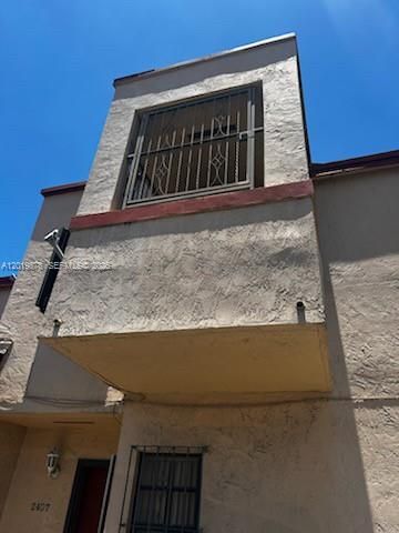 2407 W 52nd Pl 4-2, Hialeah, FL 33016