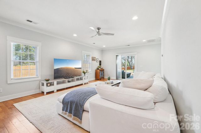 1821 Garibaldi Avenue, Charlotte, NC 28208