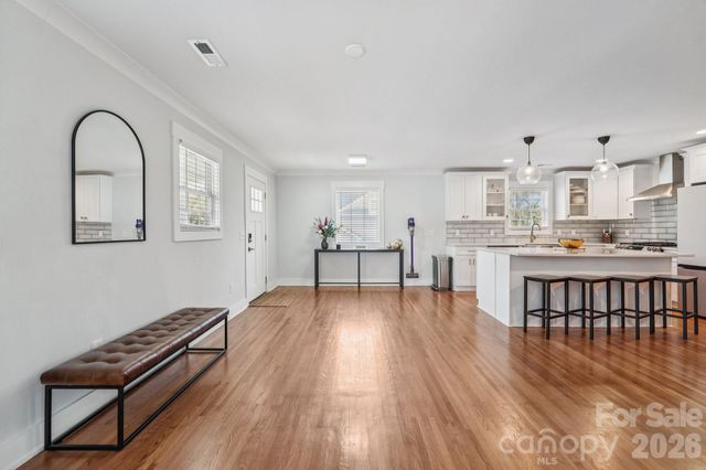 1821 Garibaldi Avenue, Charlotte, NC 28208