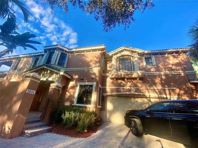 2816 Kinsington Cir 28-1, Weston, FL 33332