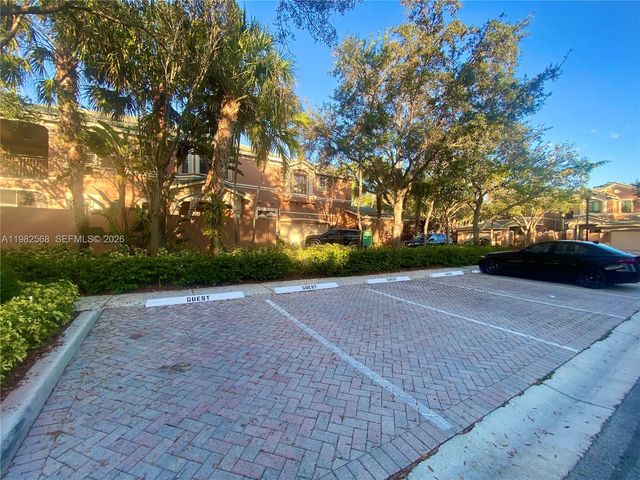 2816 Kinsington Cir 28-1, Weston, FL 33332