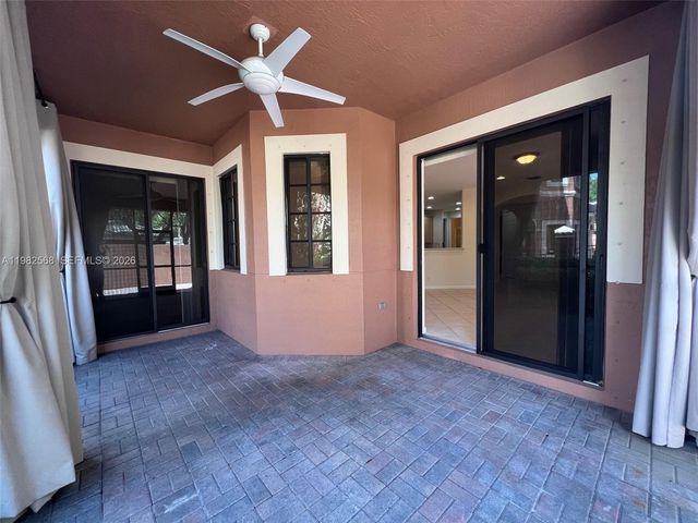 2816 Kinsington Cir 28-1, Weston, FL 33332