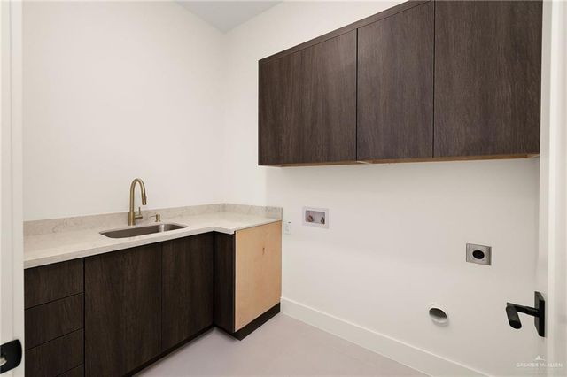 1816 S Middleton Street, Edinburg, TX 78539