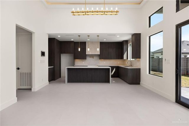 1816 S Middleton Street, Edinburg, TX 78539