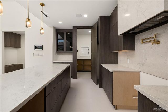 1816 S Middleton Street, Edinburg, TX 78539