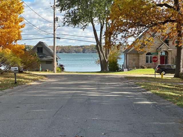 2609 Stanley Avenue, Portage City, MI 49002