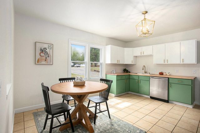 2609 Stanley Avenue, Portage City, MI 49002