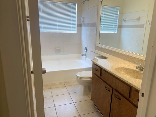 2710 Grants Lake Boulevard C16, Sugar Land, TX 77479