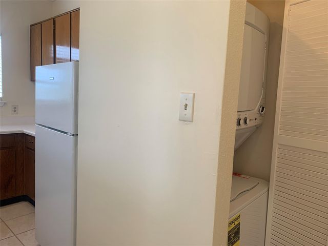 2710 Grants Lake Boulevard C16, Sugar Land, TX 77479