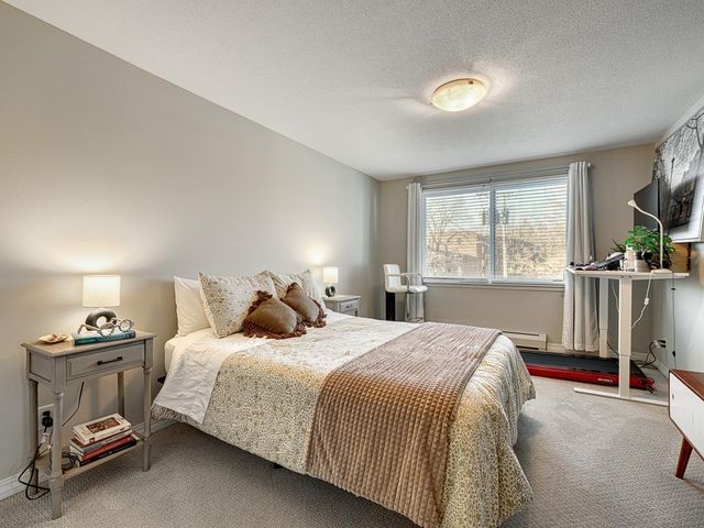 2700 W 44th Street 315, Minneapolis, MN 55410