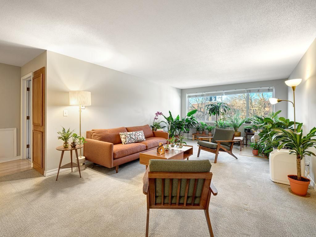 2700 W 44th Street 315, Minneapolis, MN 55410
