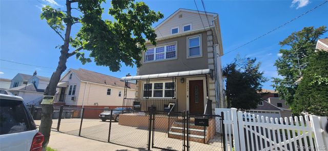 1637 Stadium Avenue, Bronx, NY 10465