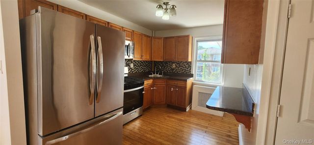 1637 Stadium Avenue, Bronx, NY 10465