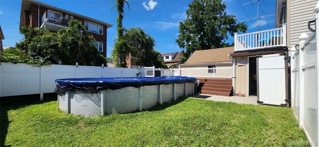 1637 Stadium Avenue, Bronx, NY 10465