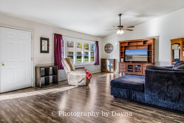 195 Esther Circle, Bourbonnais, IL 60914