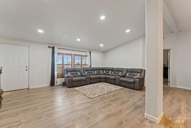 508 Silver Beach Drive, Jerome, ID 83338