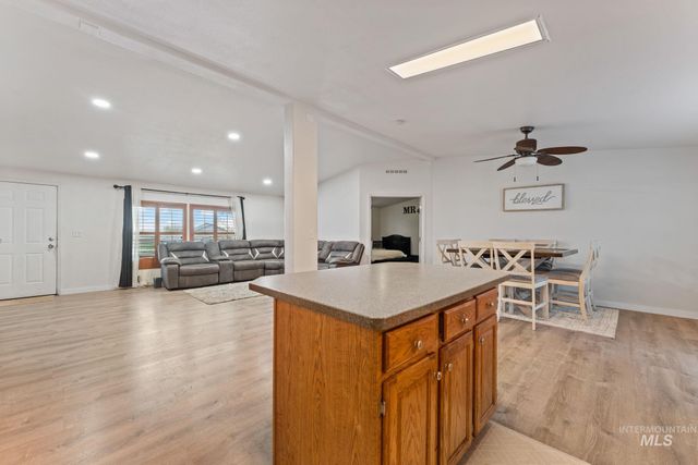 508 Silver Beach Drive, Jerome, ID 83338