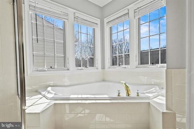 11503 ROTHBURY SQ, Fairfax, VA 22030