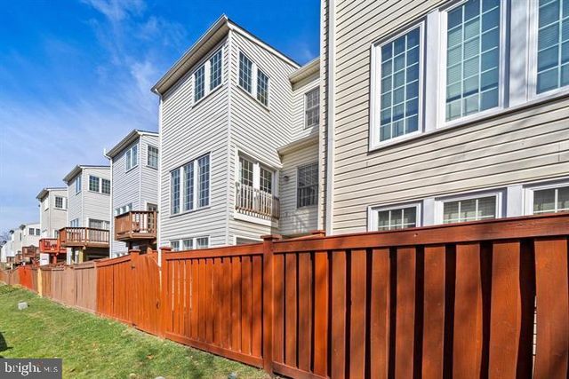 11503 ROTHBURY SQ, Fairfax, VA 22030