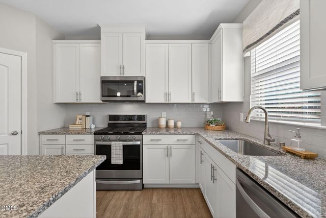 124 Willow Grove Lane, Fuquay Varina, NC 27526