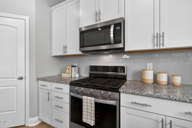 124 Willow Grove Lane, Fuquay Varina, NC 27526