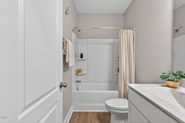 124 Willow Grove Lane, Fuquay Varina, NC 27526