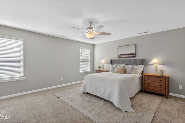 124 Willow Grove Lane, Fuquay Varina, NC 27526