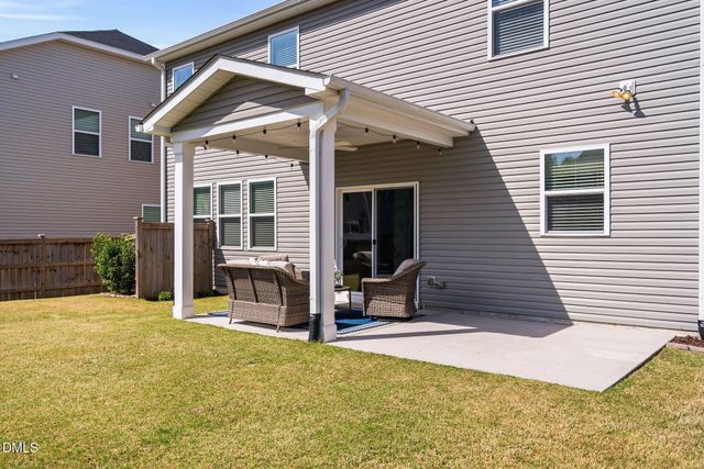 124 Willow Grove Lane, Fuquay Varina, NC 27526