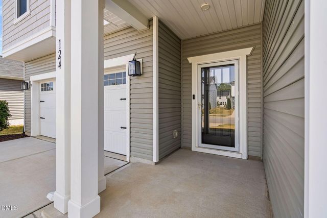 124 Willow Grove Lane, Fuquay Varina, NC 27526