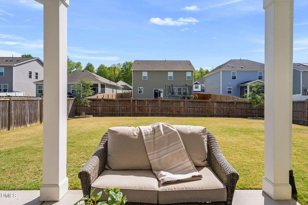 124 Willow Grove Lane, Fuquay Varina, NC 27526