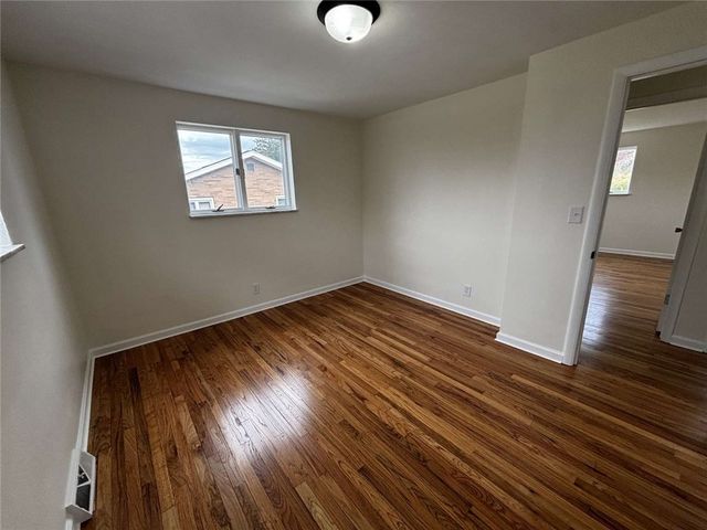 112 Greenwood Dr==, North Strabane, PA 15317