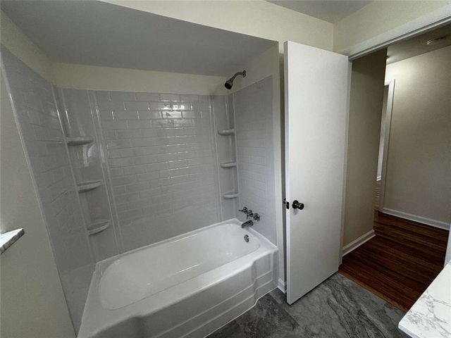 112 Greenwood Dr==, North Strabane, PA 15317