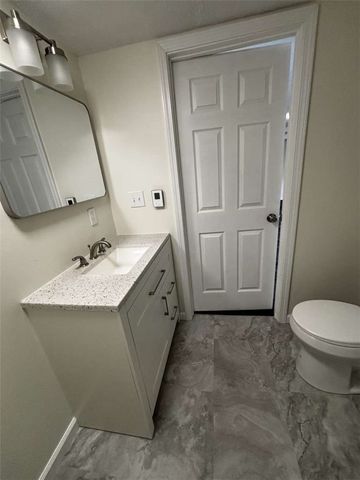 112 Greenwood Dr==, North Strabane, PA 15317