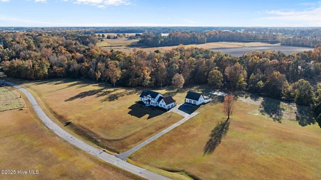 328 Oak Bluff Road, Kinston, NC 28504