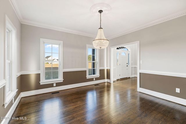 328 Oak Bluff Road, Kinston, NC 28504