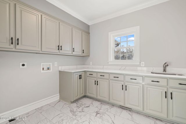 328 Oak Bluff Road, Kinston, NC 28504