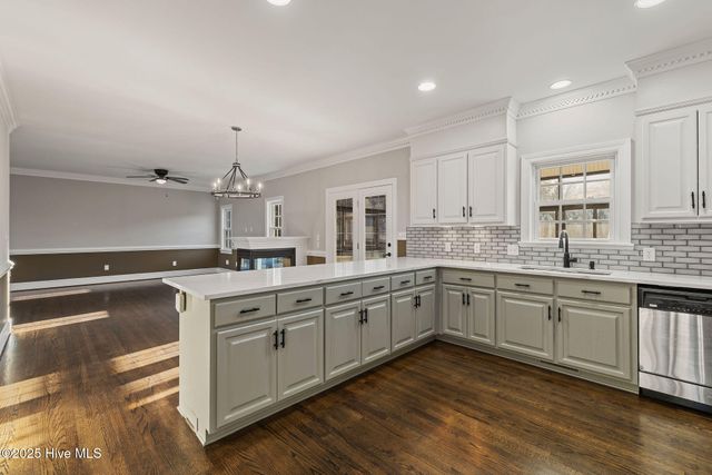 328 Oak Bluff Road, Kinston, NC 28504