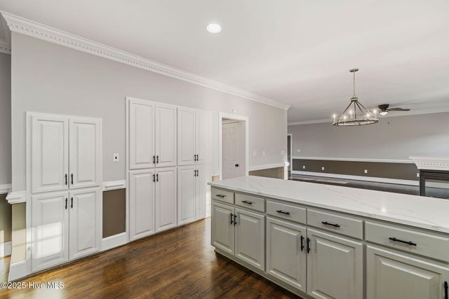 328 Oak Bluff Road, Kinston, NC 28504