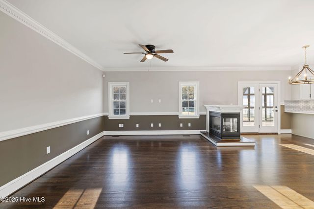 328 Oak Bluff Road, Kinston, NC 28504