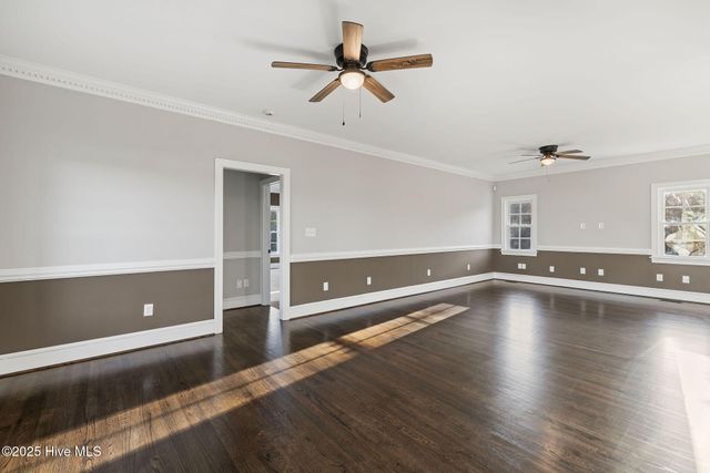 328 Oak Bluff Road, Kinston, NC 28504