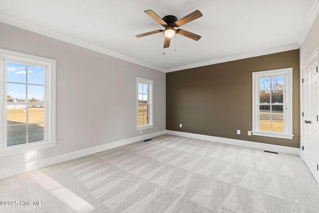 328 Oak Bluff Road, Kinston, NC 28504