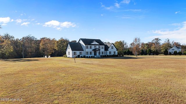 328 Oak Bluff Road, Kinston, NC 28504