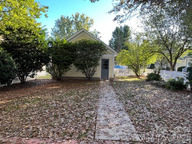 8523 Lindholm Drive, Huntersville, NC 28078