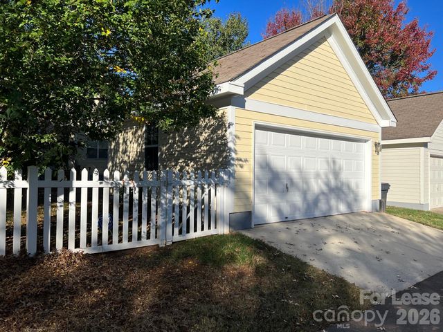 8523 Lindholm Drive, Huntersville, NC 28078