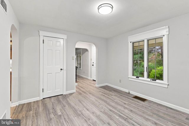 1525 CEDAR RD, Lancaster, PA 17601