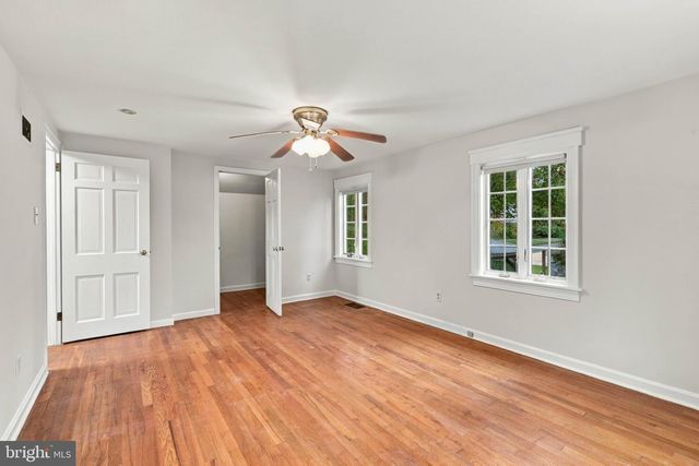 1525 CEDAR RD, Lancaster, PA 17601