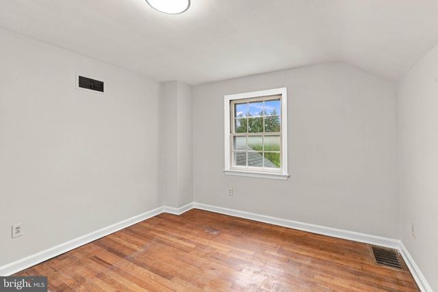 1525 CEDAR RD, Lancaster, PA 17601