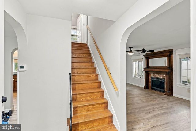 1525 CEDAR RD, Lancaster, PA 17601